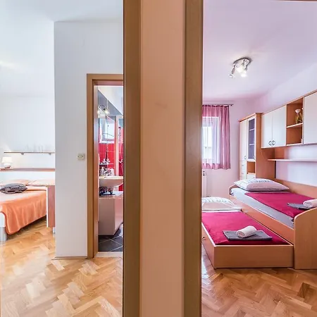 Kristina Apartment *