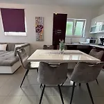 Kristina Apartman